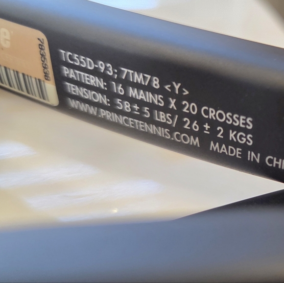 Prince Tennis Rackets with Case - Black and Red - Picture 9 of 12